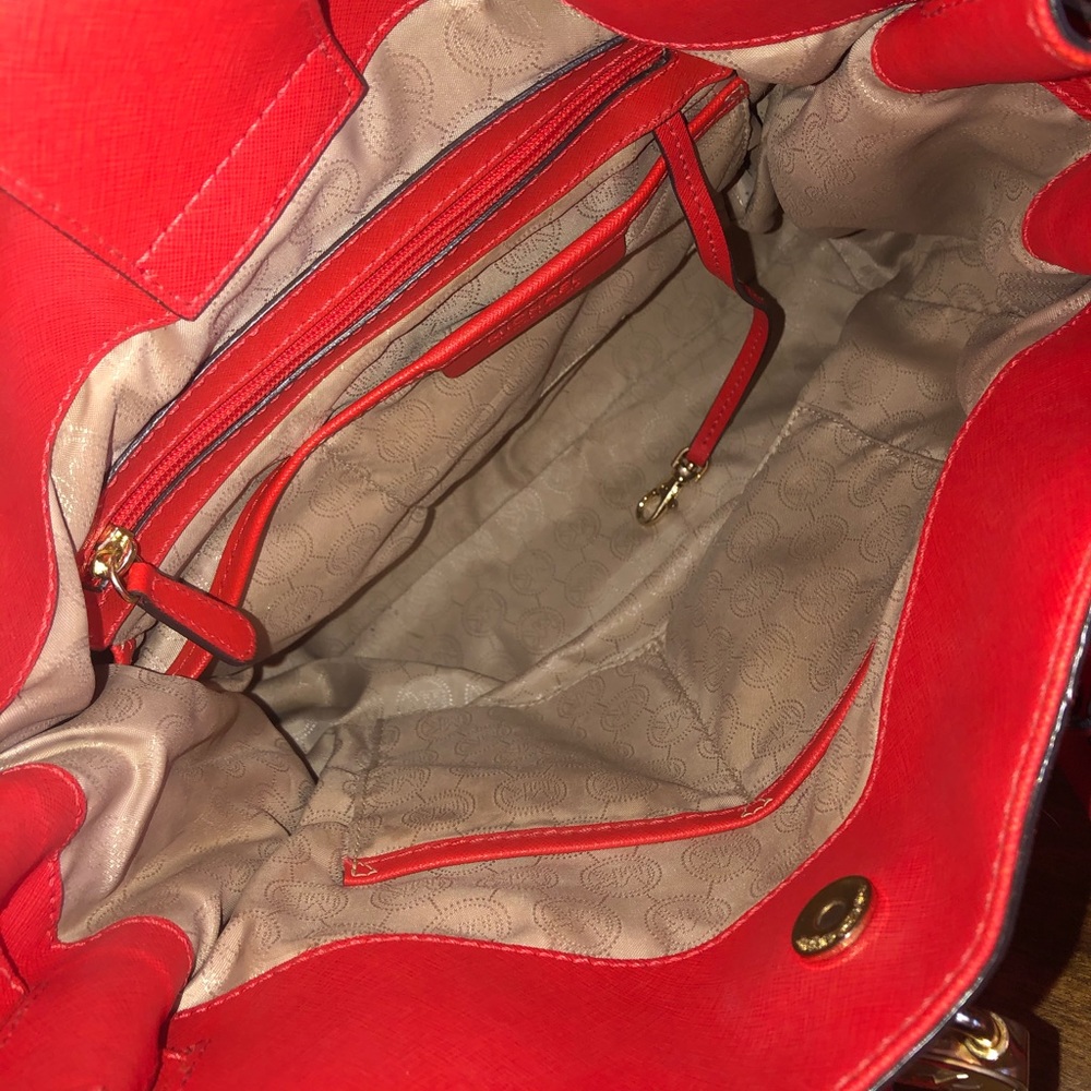 Michael Kors Tote Purse - Picture 3 of 6
